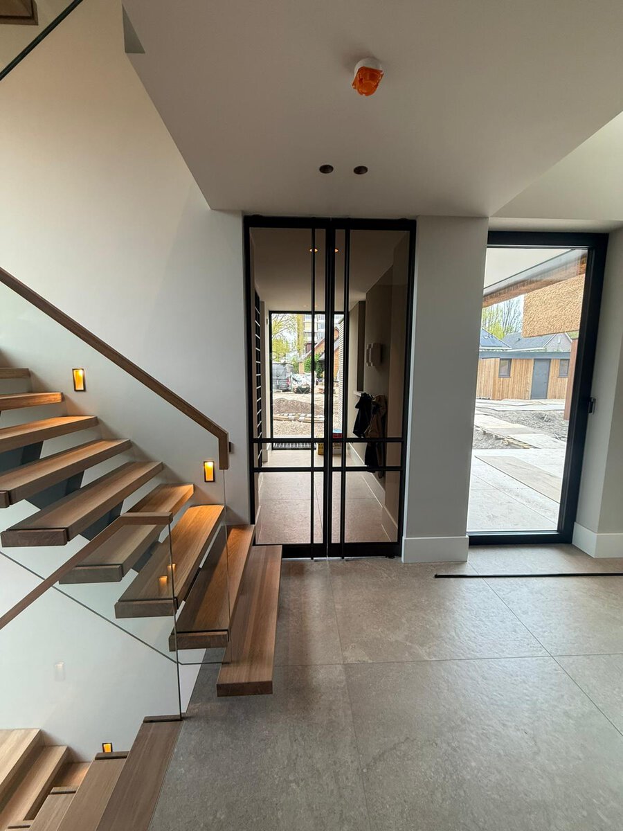 WhatsApp Image 2025-04-17 at 17.00.24 (4)