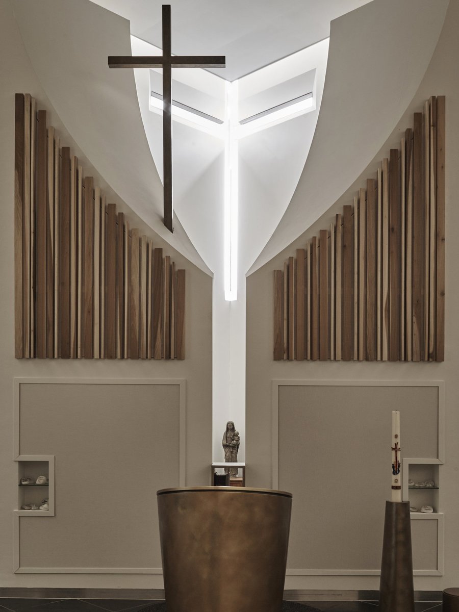 ENZO-architect-interieurarchitect-Rijsenhout-zakelijk-kerkgebouw-011-1612×2149-min